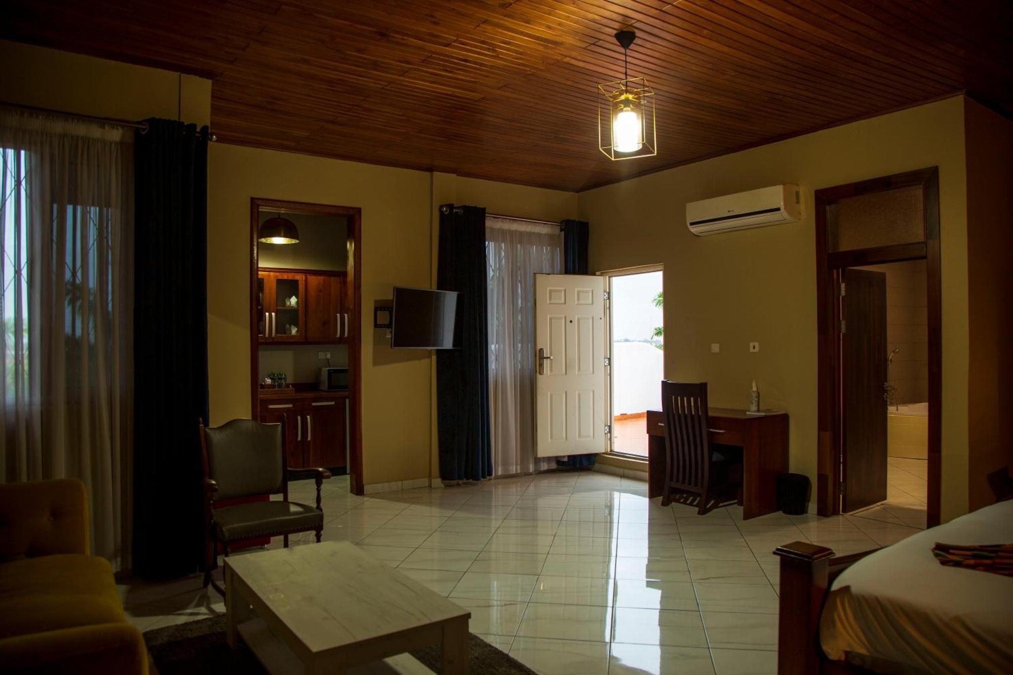 The Haven Boutique Hotel Kumasi Esterno foto